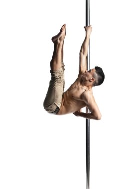 genç güçlü pole dance adam izole