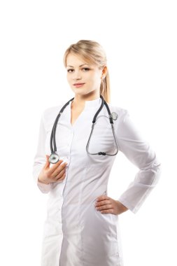Steteskoplu doktor.