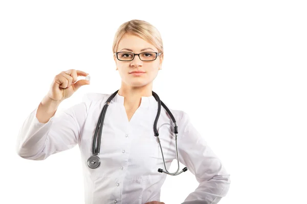 Doctora mujer mostrando píldora — Foto de Stock