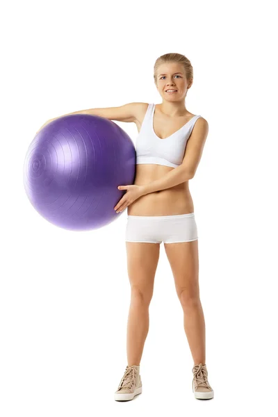 Fit ball olan kadın — Stok fotoğraf