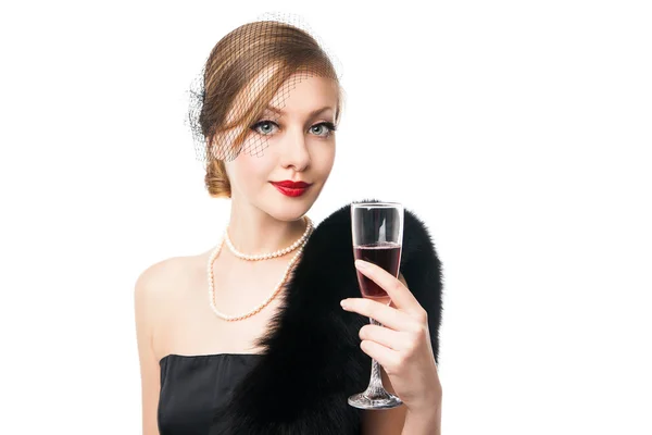 Bella donna con bicchiere di vino rosso. Stile retrò — Foto Stock