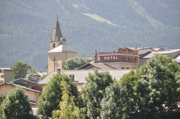 Eine Stadt Den Alpen — Stockfoto