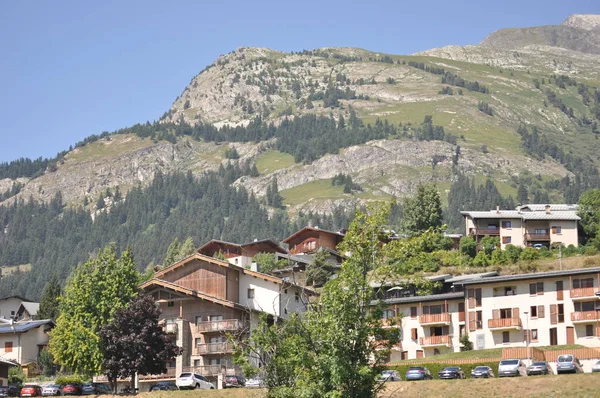 Eine Stadt Den Alpen — Stockfoto