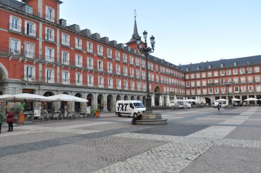 Madrid mi? İspanya. 10 Mart 2022. Ana kare .