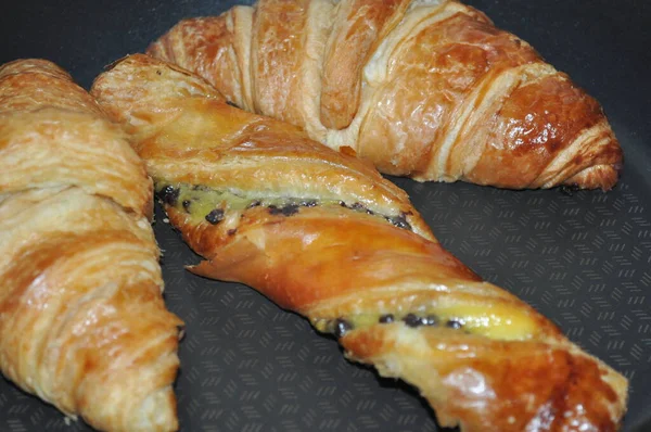 Kahvaltı için tatlı çörekler.. 