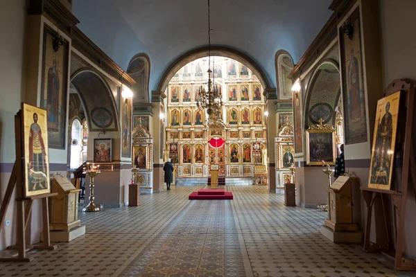 エンゲルス ロシア 2021年10月13日聖三位一体大聖堂の内部 — ストック写真