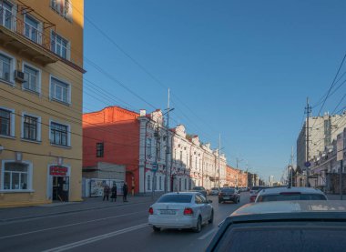 Saratov, Rusya. 13 Ekim 2021 'de Saratov' un merkezinde bir yerleşim yeri geliştirildi. Kutyakova Caddesi