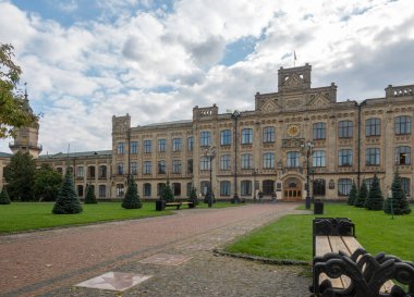 Kiev, Ukrayna. 14 Ekim 2022 Ukrayna Ulusal Teknik Üniversitesi Kiev Politeknik Enstitüsü Sonbaharda