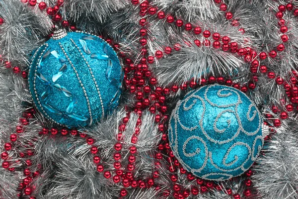 Dvě modré vánoční koule — Stock fotografie