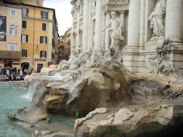 yazı tipi di trevi, roma