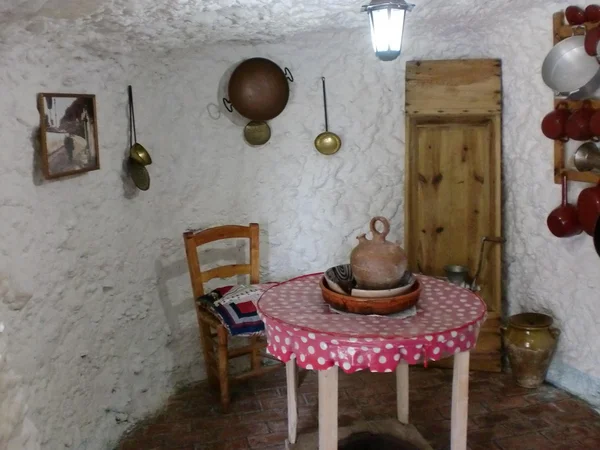 İspanya bir mağarada yaşamak