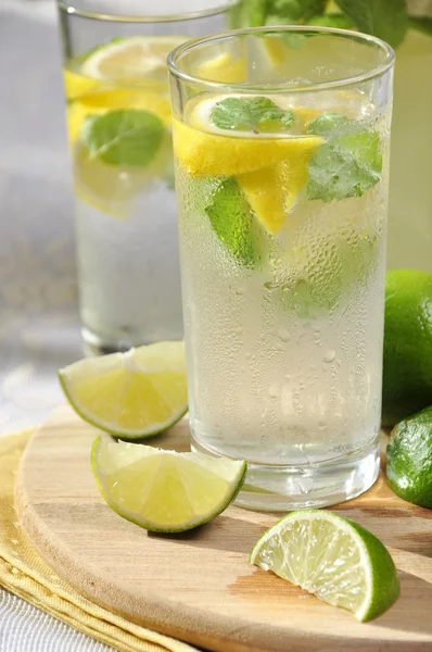 Limonada fría —  Fotos de Stock