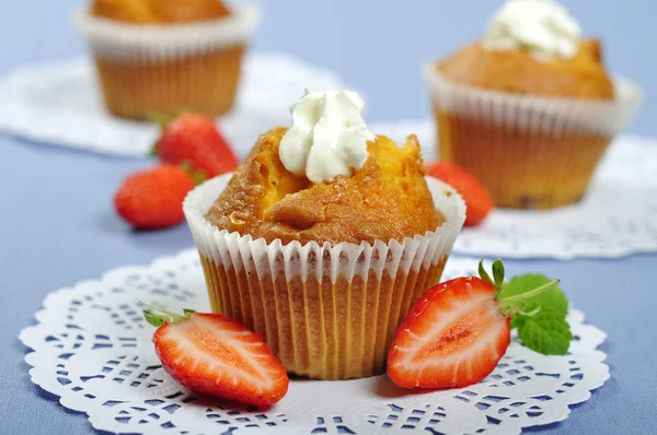 Muffins con fresas — Foto de Stock