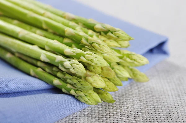 Verse groene asperges — Stockfoto