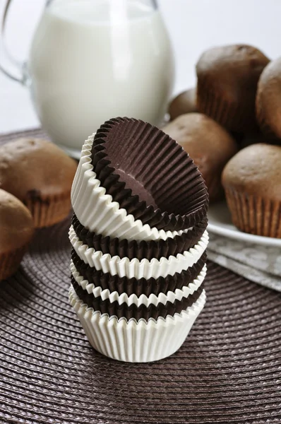 Brown and white cupcake cases — Stock Photo, Image