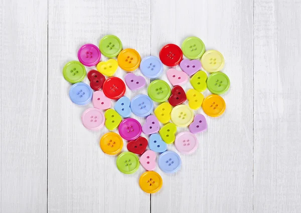 Πολύχρωμα κουμπιά στο σχήμα της καρδιάς — Φωτογραφία Αρχείου