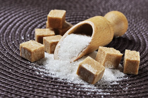 Brown and white sugar — Stock Photo, Image