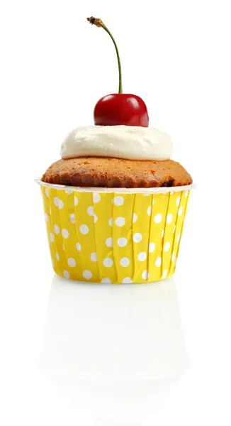 Cupcake med färska körsbär — Stockfoto