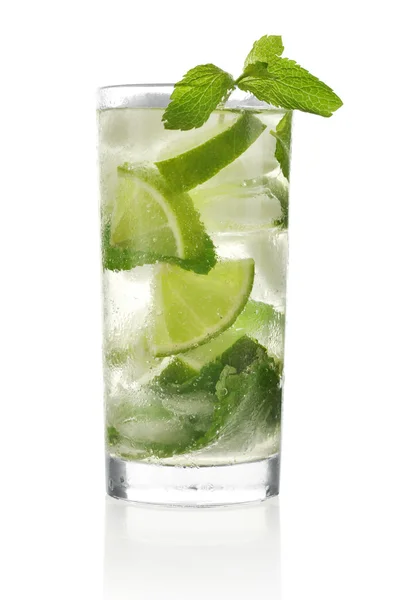 Коктейль mojito — стокове фото