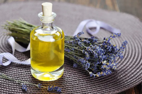 Essential lavender oil — Stock Photo, Image