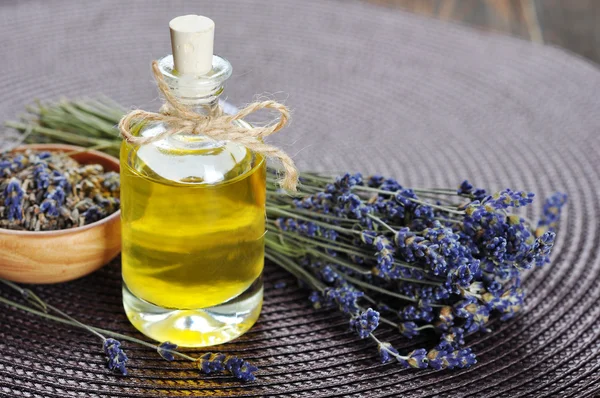 Essential lavender oil — Stock Photo, Image