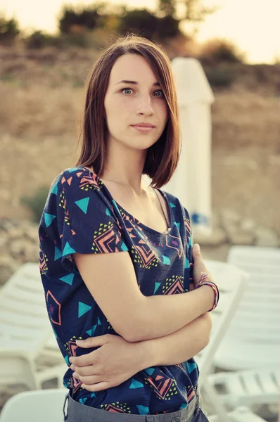 Menina na praia — Fotografia de Stock