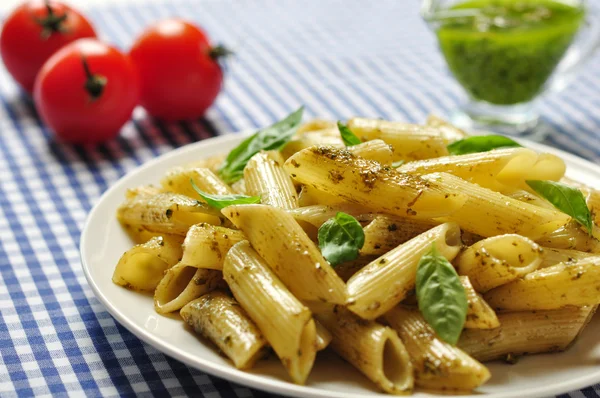 Pasta with pesto — Stock Photo, Image