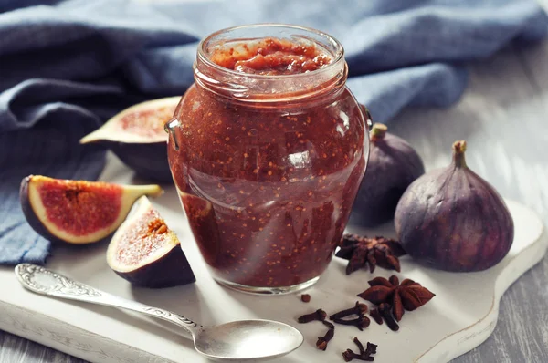 Fig jam in a glass jar — Stock Photo, Image