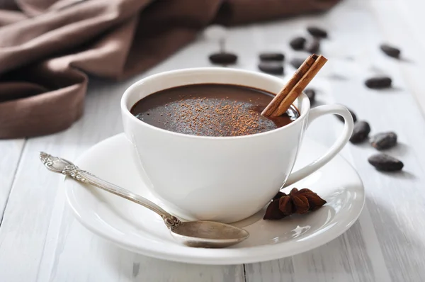 Chocolate quente no copo — Fotografia de Stock