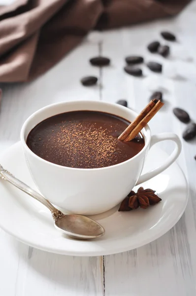 Chocolate quente no copo — Fotografia de Stock