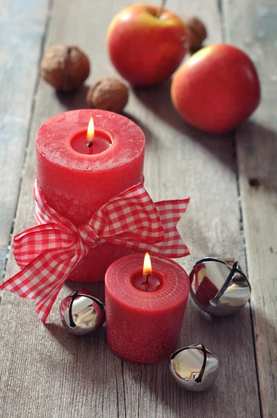 Zwei rote Kerzen — Stockfoto