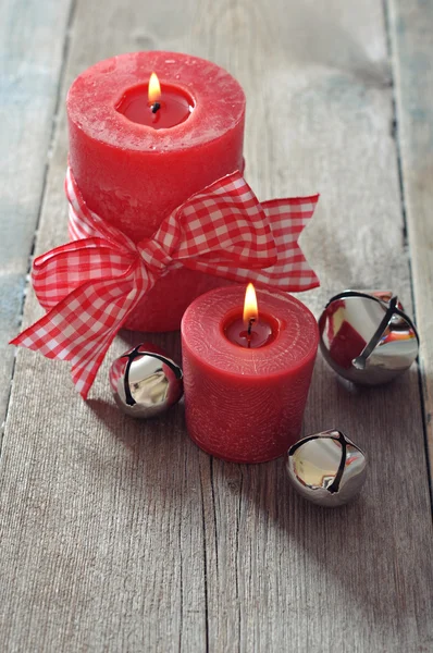 Zwei rote Kerzen — Stockfoto