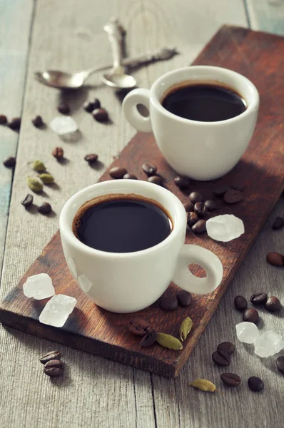 Baharat ile bardak kahve — Stok fotoğraf