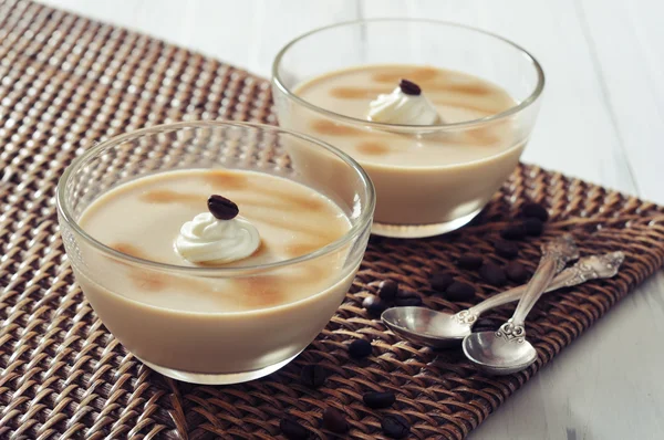Mleczne deser o smaku kawy — Zdjęcie stockowe