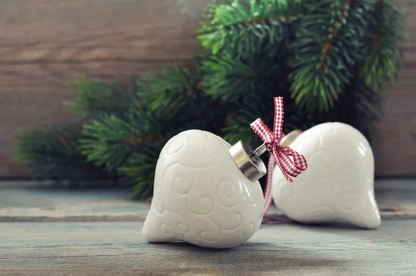 Decoración de Navidad con lazo rojo — Foto de Stock