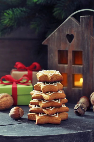 Árvore de abeto de biscoitos de gengibre — Fotografia de Stock