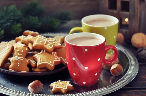 Hot chocolate with ginger cookies — Stock Photo, Image