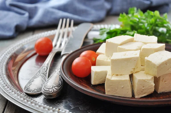 Тофу на тарелке — стоковое фото