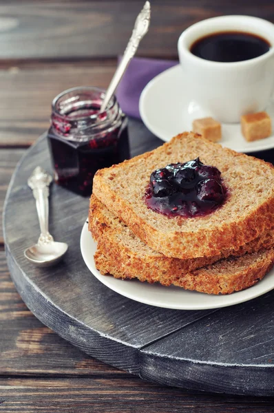 Breakfast with toast — Stock Photo, Image