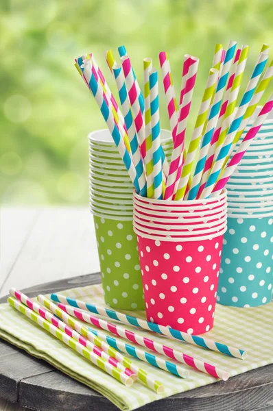 Paper cups and striped straws — Stock Photo, Image