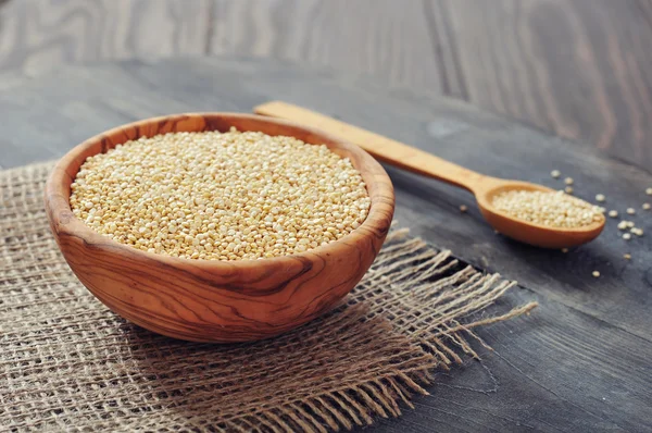 Τους σπόρους quinoa πρώτων — Φωτογραφία Αρχείου