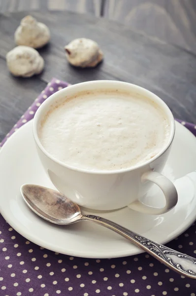 Καπουτσίνο με biscotti — Φωτογραφία Αρχείου