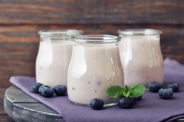 Yogurt con mirtillo fresco — Foto Stock