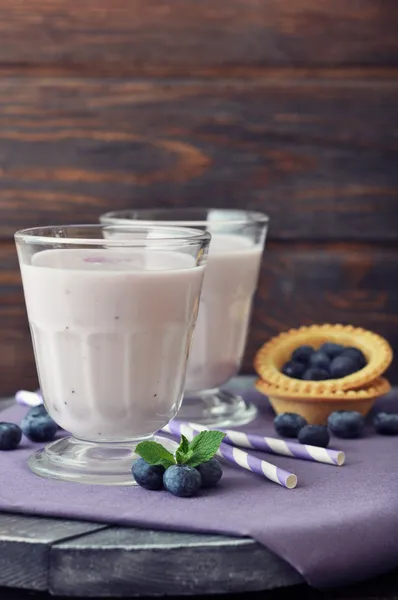 Joghurt mit frischen Blaubeeren — Stockfoto