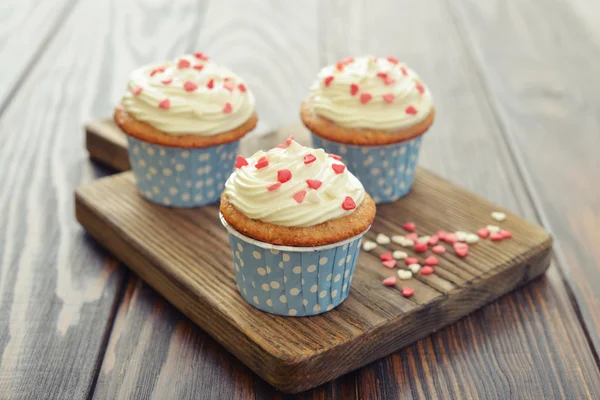 Cupcakes met suikerglazuur — Stockfoto