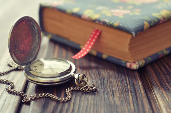 Vintage pocket watch — Stock Photo, Image