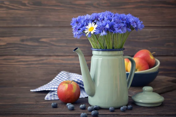 Blåklinten med daisy — Stockfoto