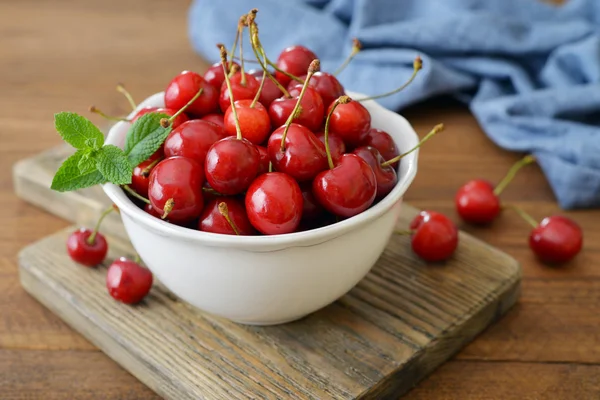 Sweet cherries Royalty Free Stock Images