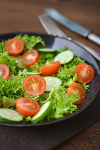 Taze sebze salatası. — Stok fotoğraf