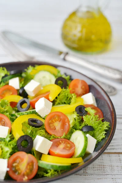 Frischer Gemüsesalat — Stockfoto